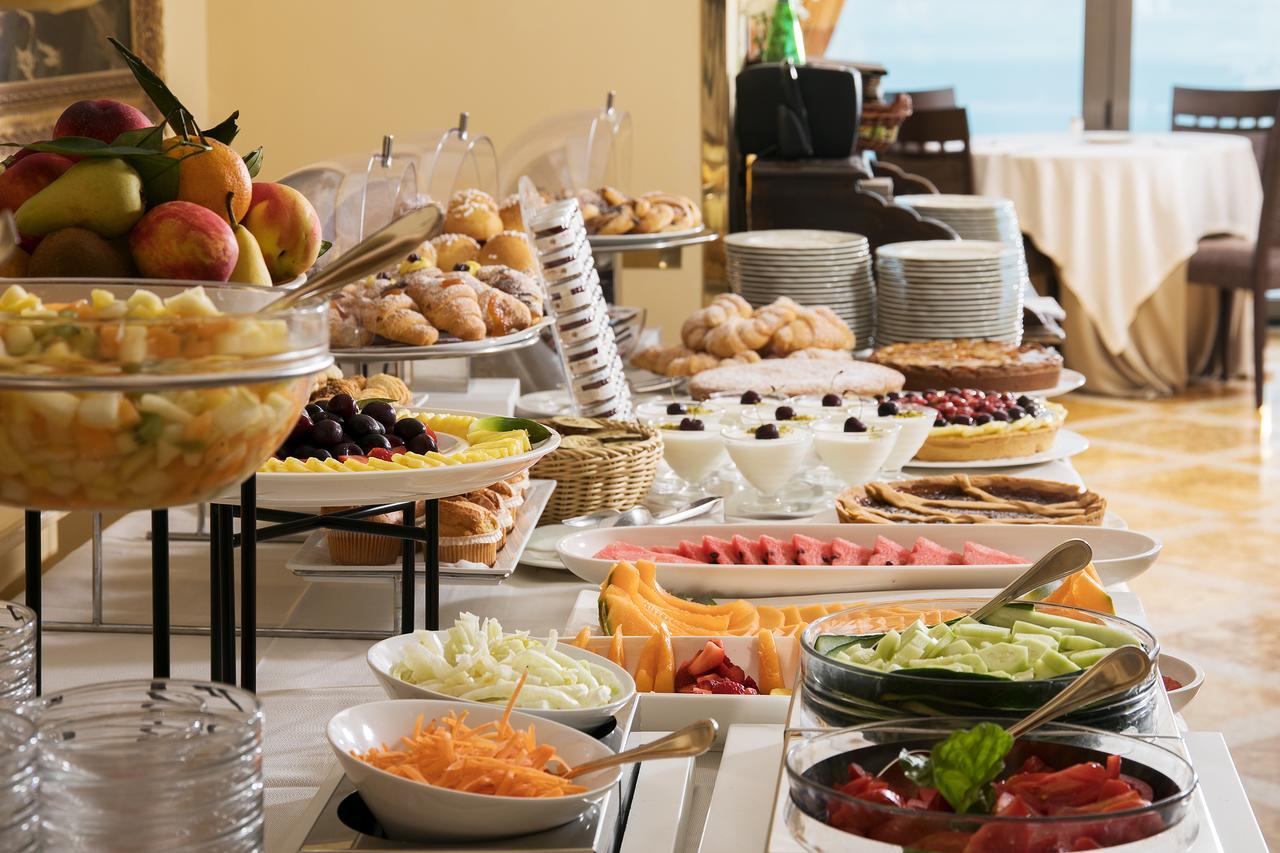 Grand Hotel Due Golfi 산트아구타수이두에골피 외부 사진
