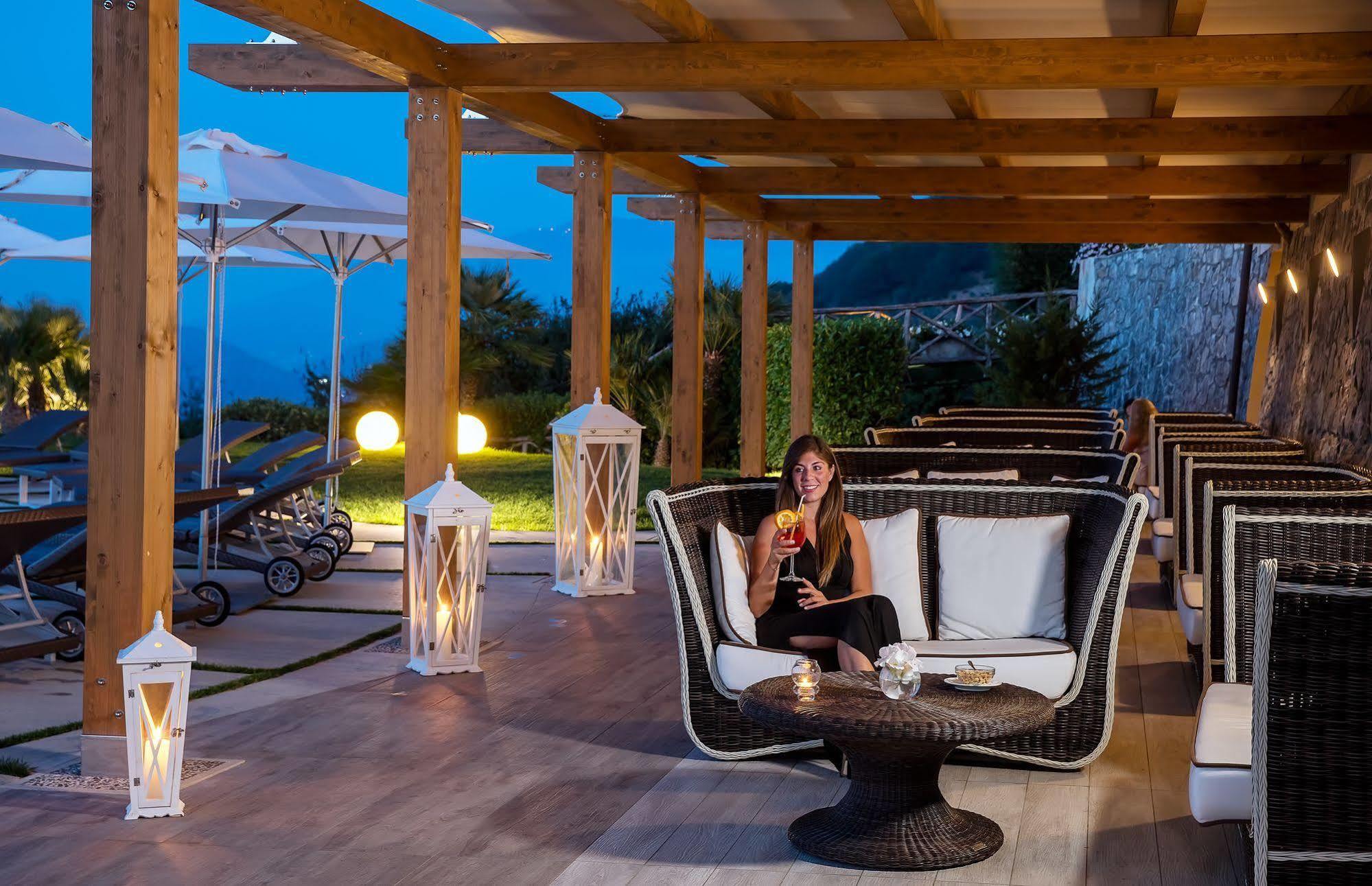 Grand Hotel Due Golfi 산트아구타수이두에골피 외부 사진